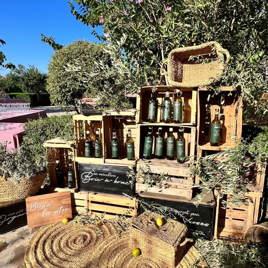 Cajas de madera con vino dentro